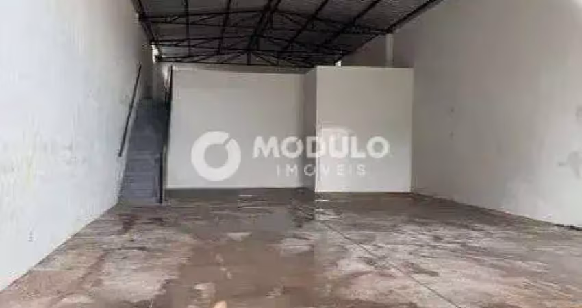 Galpão comercial disponivel para locação bairro tabajaras.
