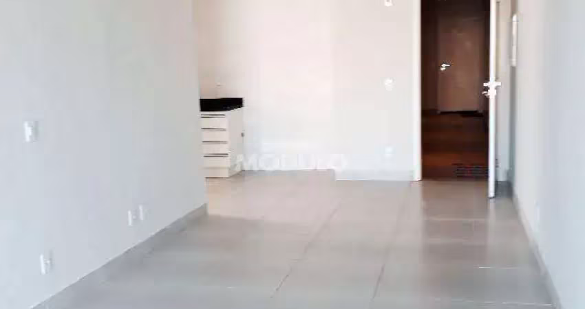 Apartamento com 2 quartos para alugar na Rua Aniceto Pereira, --, Tubalina, Uberlândia