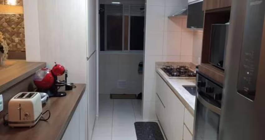 Apto pronto no Soneto, 110mts, 3dorms sendo 2 suítes, varanda, vista livre, 2 vagas de garagem cobertas.
