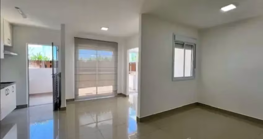 Casa térrea no Casas da Toscana com 70mts, 2dorms sendo 1 suíte e sala ampliada e 2 vagas no bairro Medeiros