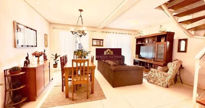 Casa sobrado no condomínio Vintage com 89mts, corredor lateral, área gourmet e sem vizinho de fundos.
