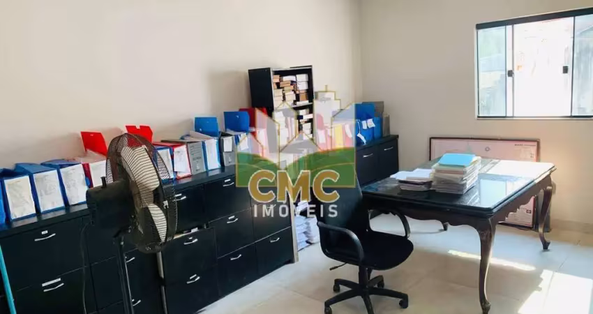 PRÉDIO COMERCIAL – BARÃO DE MELGAÇO a 70 metros da Câmara Municipal