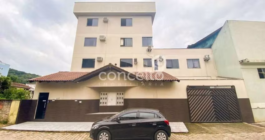 Apartamento com 1 dormitório mobiliado no vorstadt!