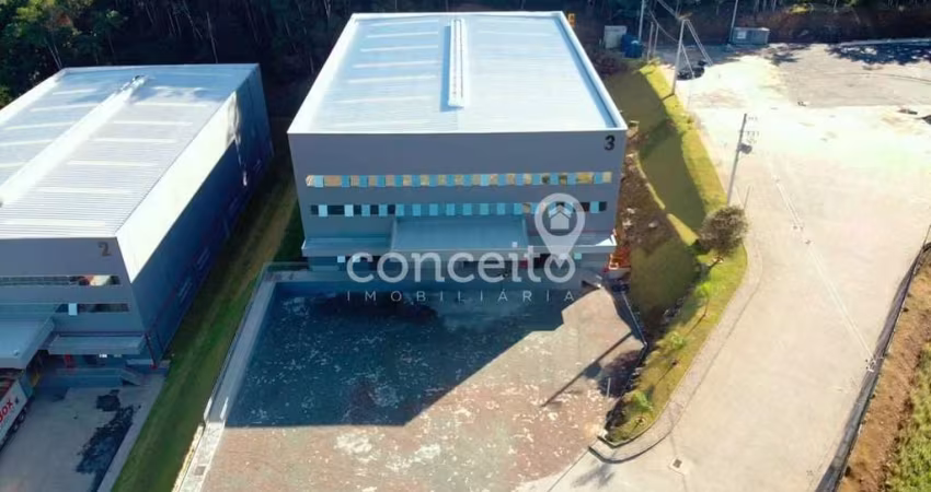 Galpão com 1753m² na BR 470!