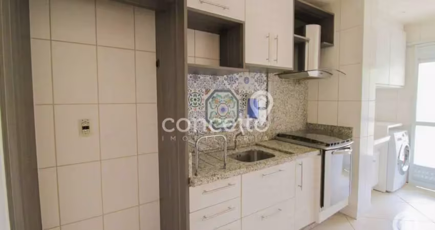 Apartamento mobiliado com 2 dormitórios na água verde!