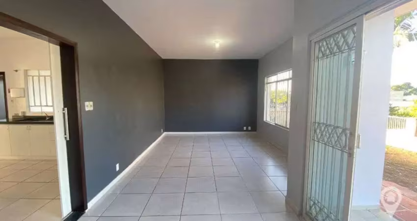Casa com 4 quartos para alugar no Velha, Blumenau 