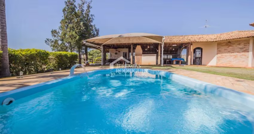 Casa com 2 dormitórios, 263 m² - Condomínio Chácaras Cataguá - Taubaté/SP