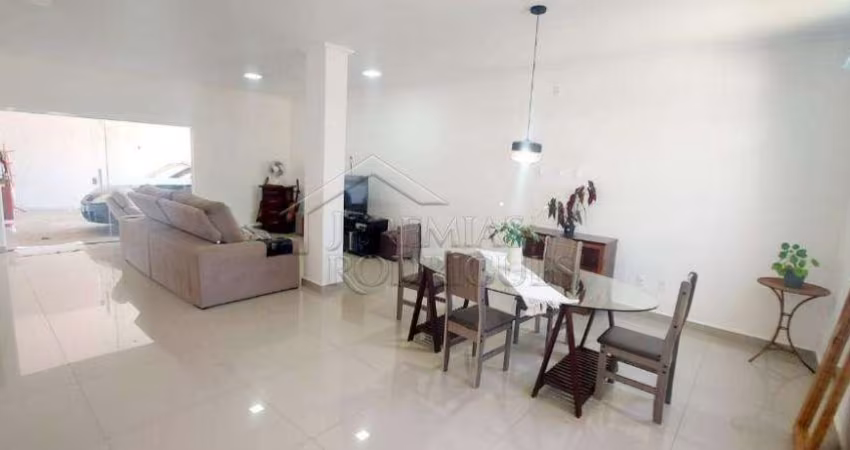 Casa com 3 quartos, 1.038 m² - Condomínio Altos do Cataguá - Taubaté/SP