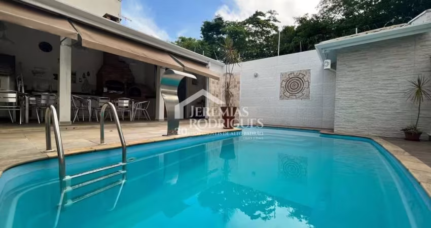 Casa com 3 dormitórios, 230 m² - Condomínio Campos do Conde I - Tremembé/SP