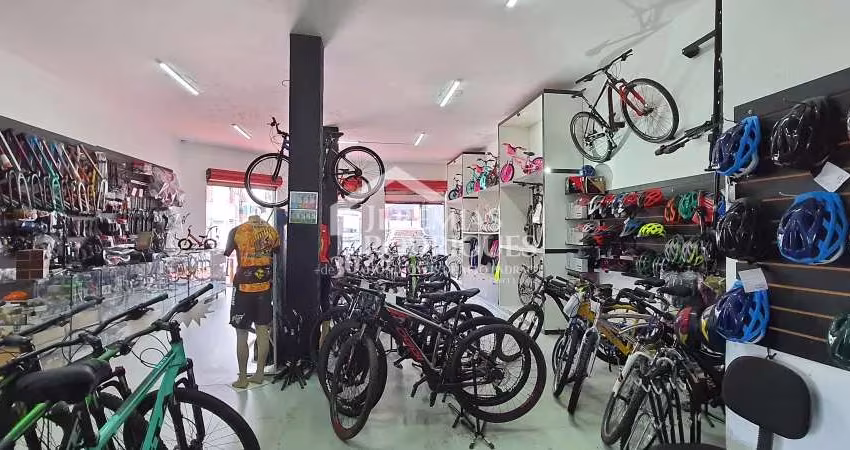 Imóvel Comercial de esquina com renda de aluguel.