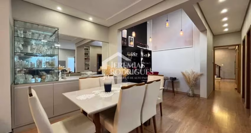 Casa com 3 dormitórios, 205 m² - Centro - Tremembé/SP