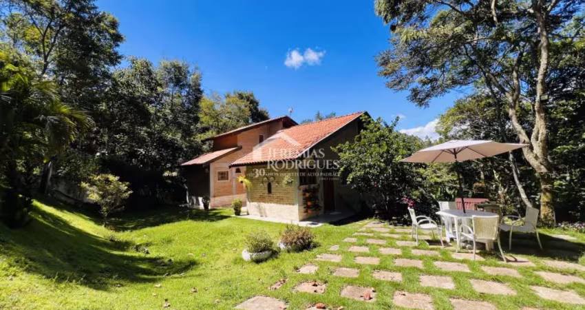 Chácara com 2 casas e 7 suítes - Loteamento Cortina D´Ampezzo - Santo Antônio do Pinhal/SP