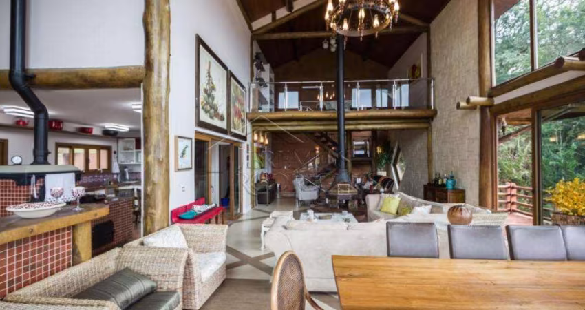 Casa com 6 dormitórios, 700 m² - Condomínio Parque da Mantiqueira - Santo Antônio do Pinhal/SP