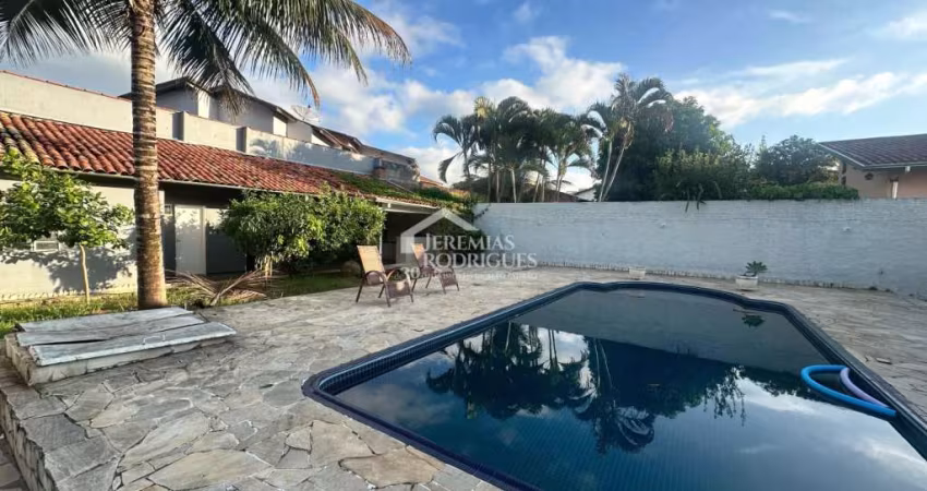 Casa à venda com 3 dormitórios no bairro Jardim Residencial Doutor Lessa em Pindamonhangaba/SP
