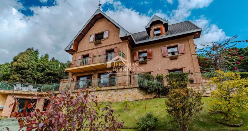Casa para venda e locação com 5 suítes no Jardim Véu da Noiva em Campos do Jordão/SP