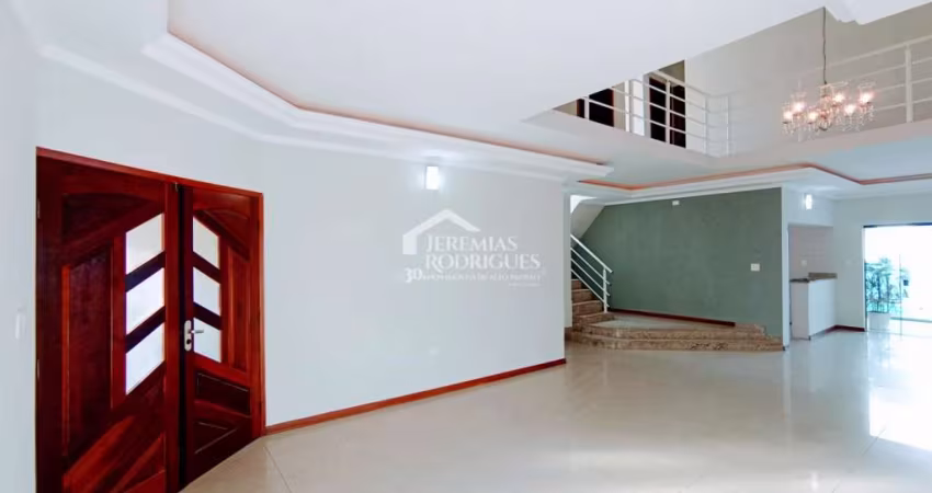 Casa à venda com 4 dormitórios no Condomínio Campos do Conde I em Tremembé/SP