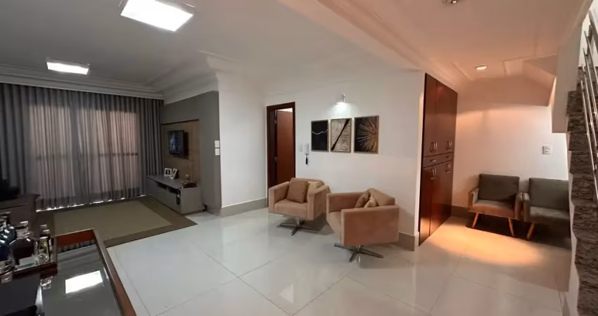 Cobertura duplex - Jardim Finotti com 210m²