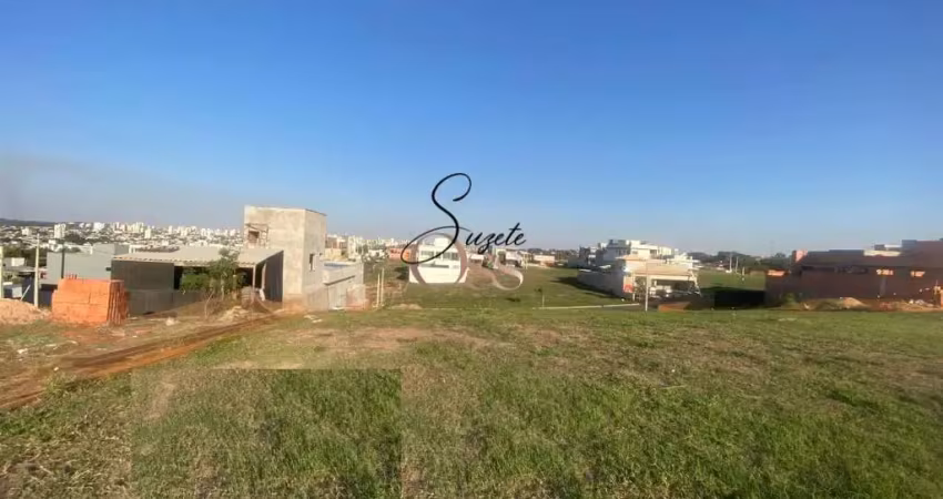 Terreno em condomínio fechado à venda no Ondas, Piracicaba 