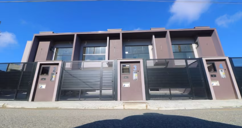 Sobrado à Venda no Bairro Amizade – 121m² com Acabamento Moderno