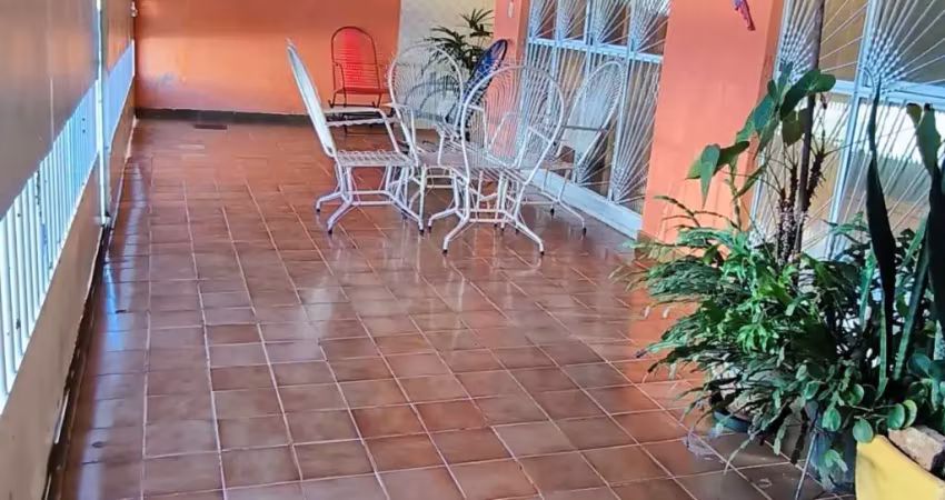 EXCELENTE CASA NO GUARA 1 MELHOR LOCALIZAÇÃO PROXIMO DA ESTAÇÃO FEIRA DO GUARA.