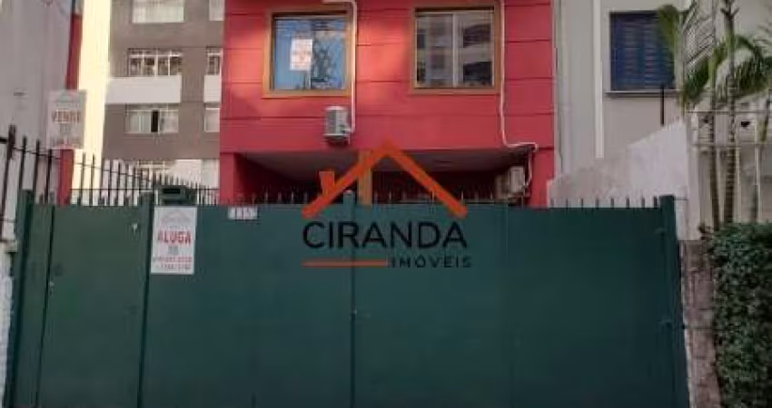 Casa com 3 quartos para alugar na Rua Ministro Godói, 1152, Perdizes, São Paulo