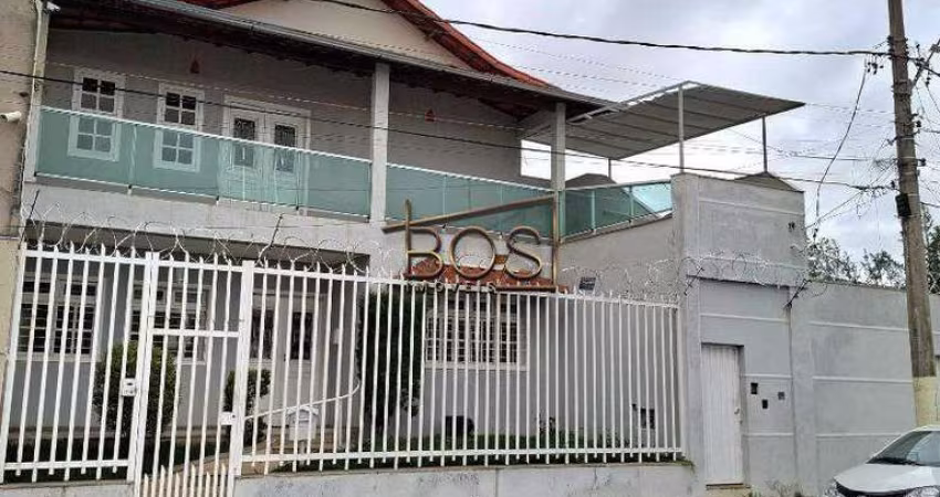Casa Comercial - 120 m² - 3 Quartos - Varanda - Salão - Bairro: Cachoeirinha