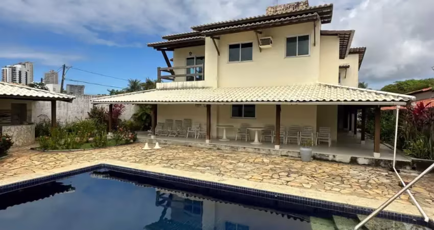 Casa em condomínio fechado com 05 suítes em jaguaribe vale do jaguaripe