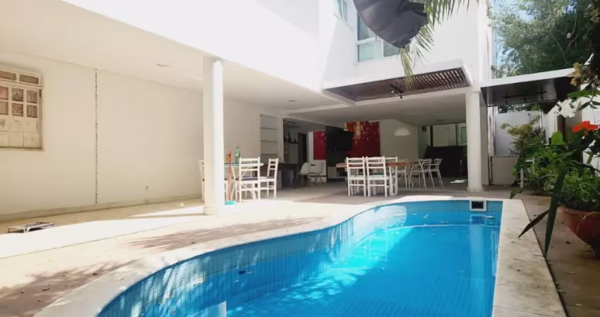 Casa a venda 5 quartos em Alphaville Salvador 1 Residencial Itapuã com piscina e área gourmet