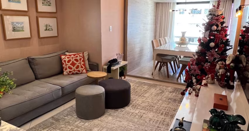 Apartamento a venda na Pituba com 2 quartos reformado e armarios