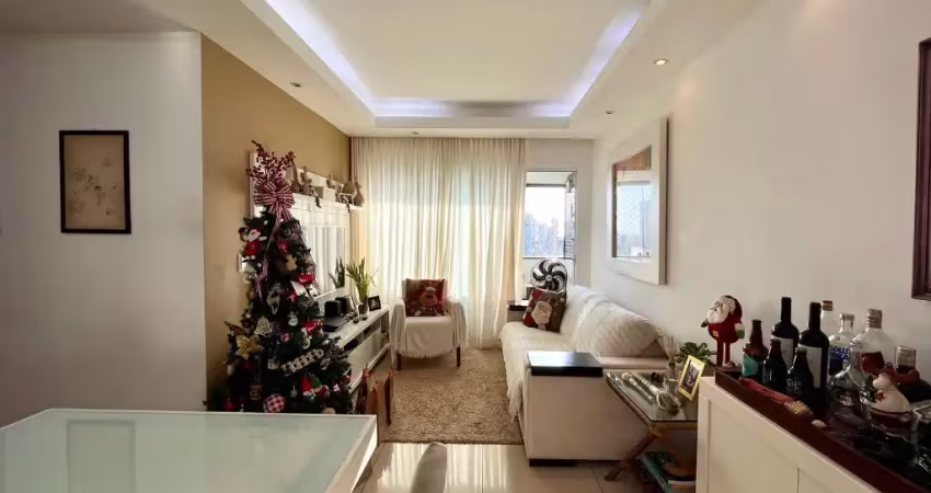 Apartamento a venda no cidade jardim com 2 quartos reformado andar alto e gabinete