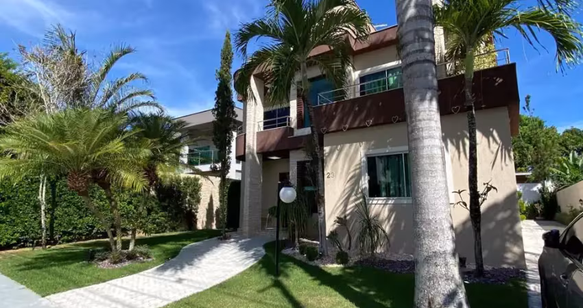 Casa a venda em alphaville litoral norte 1 com 5 quartos mobiliada e energia solar