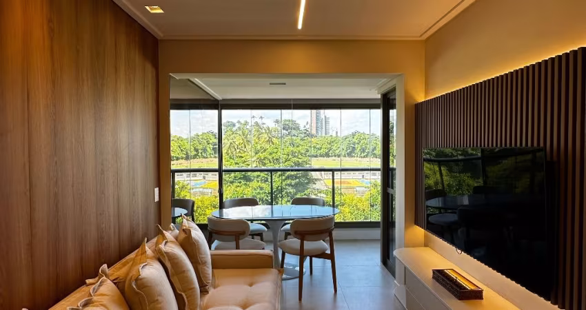 Apartamento a venda em ondina com 2 quartos mobiliado com vista avenida no beach class