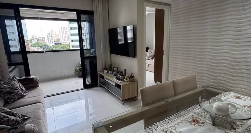 Apartamento a venda no candeal com 3 quartos varanda e dependência