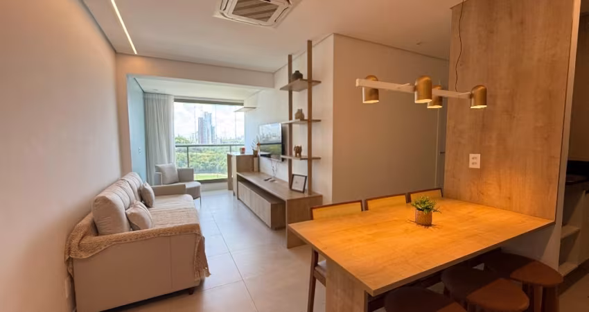 Apartamento a venda no beach class em ondina com 2 quartos mobiliado e reformado