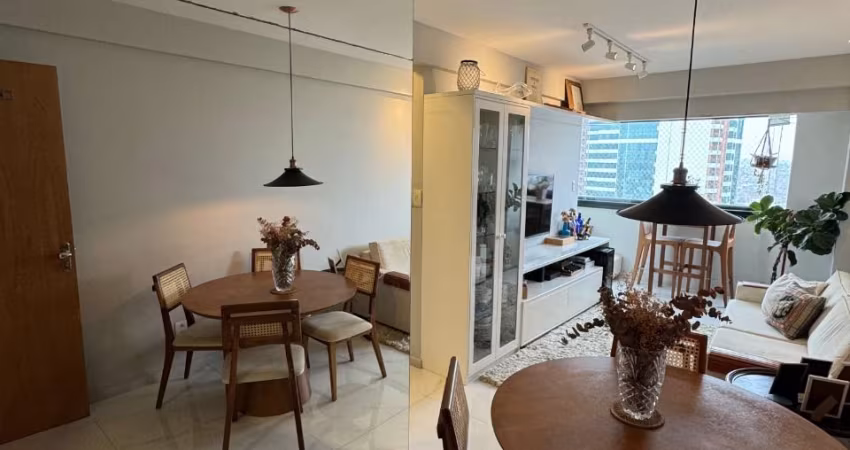 Apartamento  a venda no caminho das árvores com 2 quartos com armarios