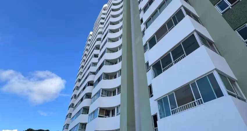 Apartamento para locação na paralela no salvador ville com 2 quartos nascente e armarios