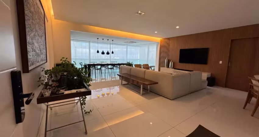 Apartamento a venda no diamond itaigara com 3 suites mobiliado e reformado