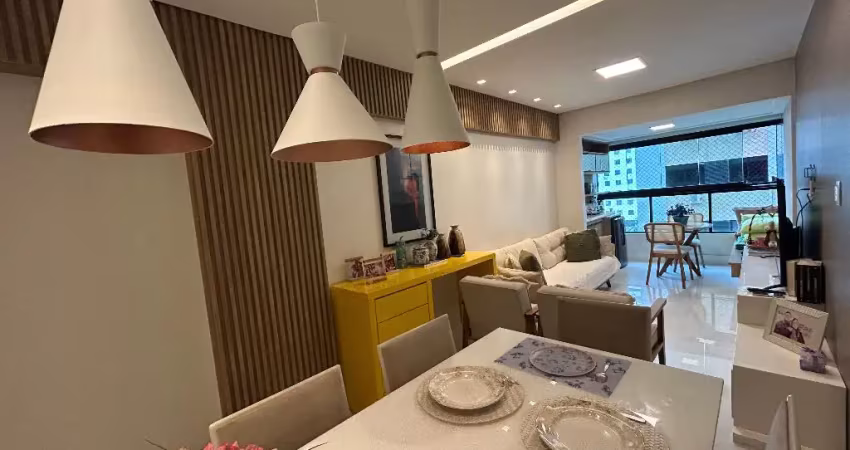 Apartamento a venda na pituba com 3 quartos reformado nascente e 2 vagas