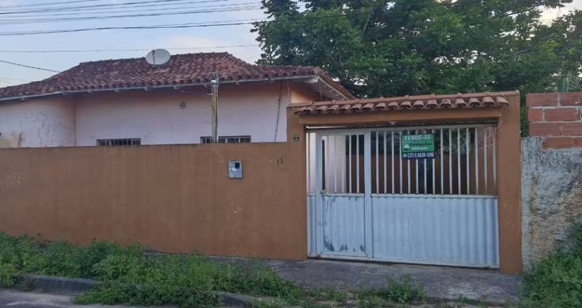 Imperdível oportunidade: Casa à venda em Serramar, Serra-ES, com 2 quartos, 1 sala, 1 banheiro, 3 vagas de garagem e 65m².