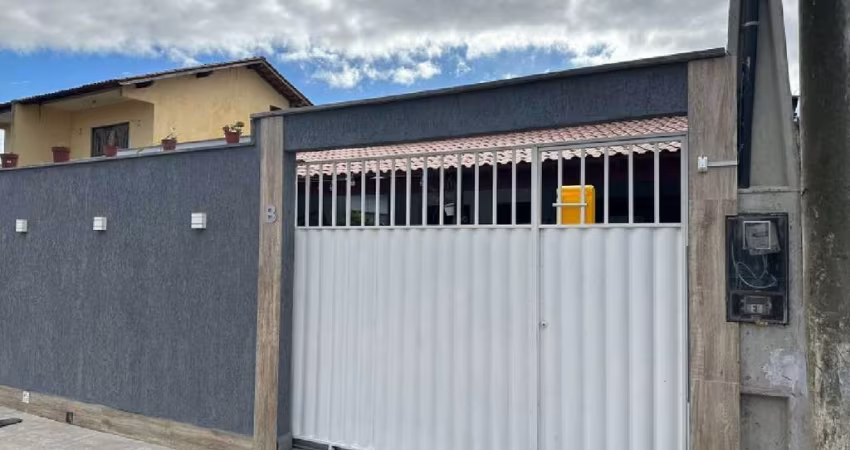 Oportunidade imperdível! Casa à venda em Piúma-ES, bairro Itaputanga: 2 quartos, 1 suíte, 1 sala, 1 vaga, 83m².