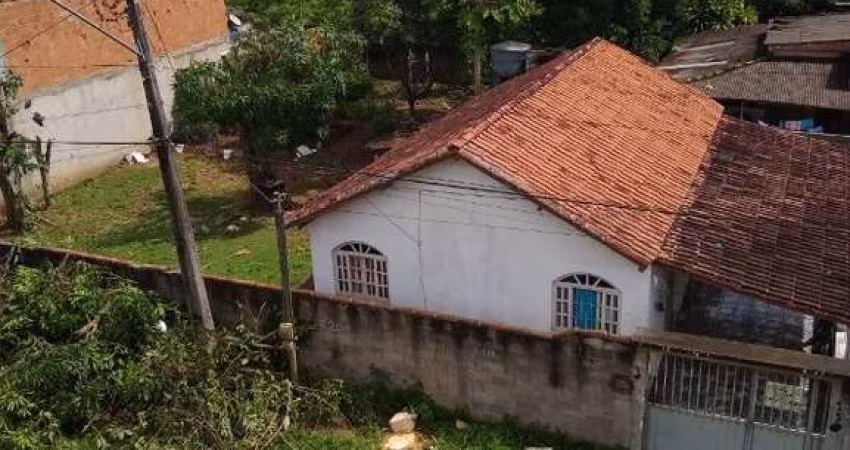 Nova Almeida, serra, Es; casa 3 quartos, 2 banho, sala, cozinha, área de serviço e garagem para 2 carros
