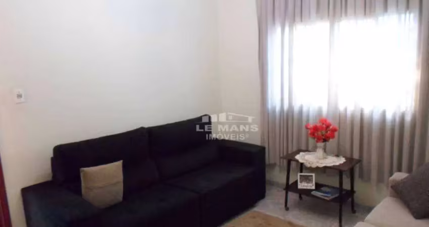 Casa a venda, 5 quartos, 2 suítes, 3 vagas, no bairro Paulicéia em Piracicaba - SP