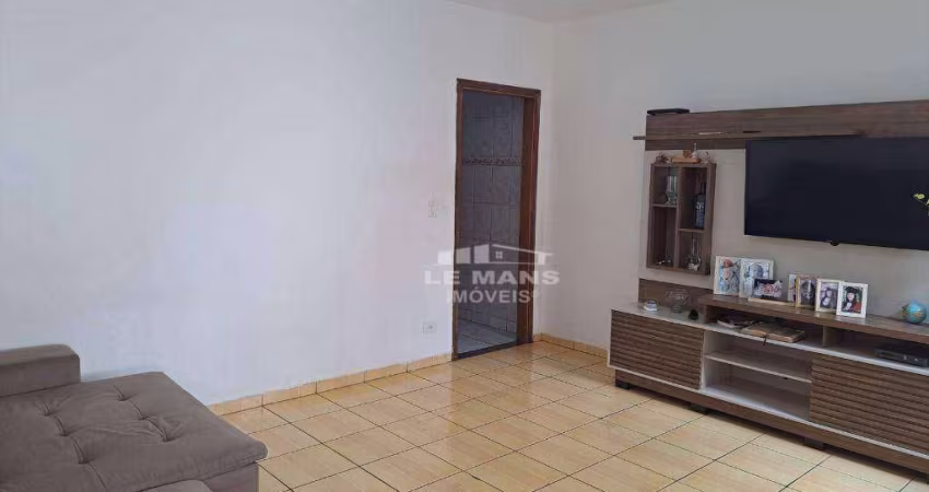 Casa a venda, 2 quartos, 1 suíte, 2 vagas, no bairro Mário Dedini em Piracicaba - SP