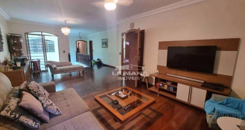 Casa a venda, 4 quartos, 2 suítes, 3 vagas no bairro Centro em Piracicaba - SP