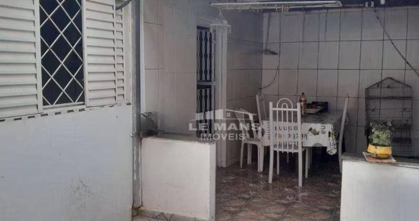 Casa a venda para reforma, 3 quartos, 2 vagas, no bairro Mário Dedini em Piracicaba - SP