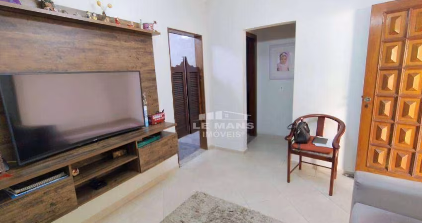 Casa a venda, 6 quartos, 3 vagas, no bairro Paulicéia em Piracicaba - SP