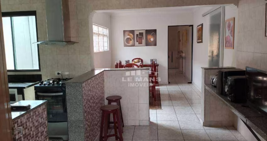 Casa a venda, 3 quartos, 1 suíte, 4 vagas, no bairro São Francisco em Piracicaba - SP