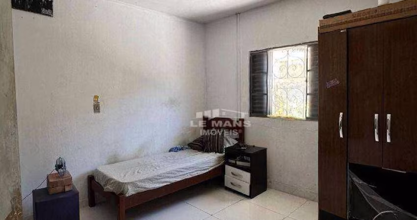 Casa a venda, 2 quartos, 2 vagas no bairro Vila Rezende em Piracicaba - SP