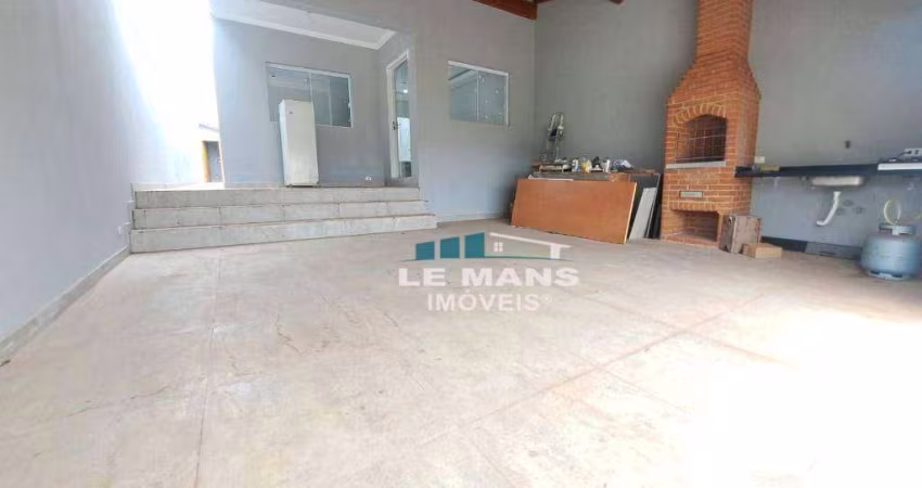 Casa para alugar, 3 quartos, 1 suíte, 2 vagas, no bairro Residencial Bertolucci em Piracicaba - SP