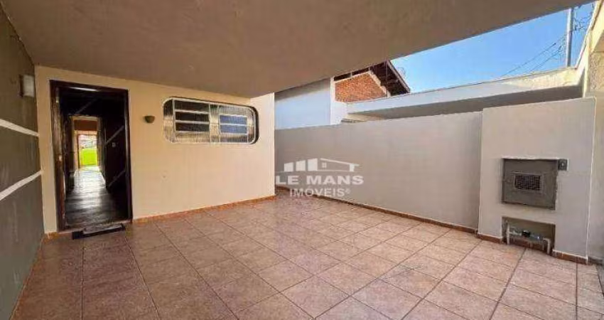 Casa para alugar, 2 quartos, 1 suíte, 2 vagas, no bairro Vila Rezende em Piracicaba - SP